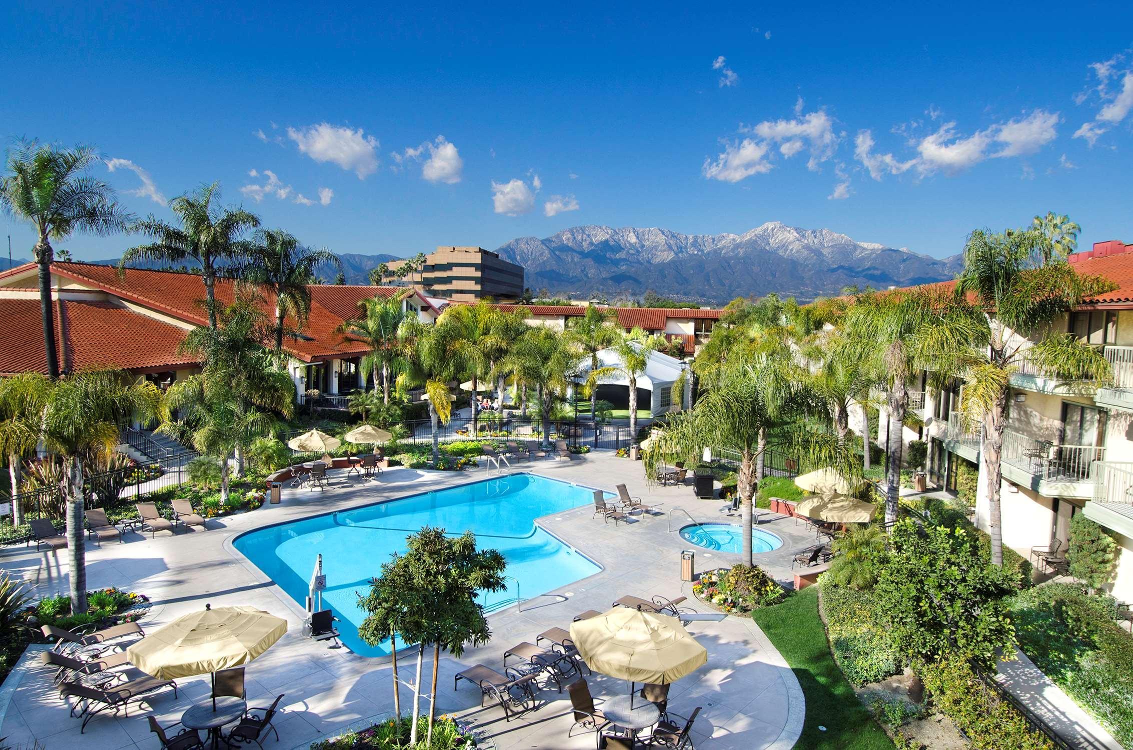 Doubletree By Hilton Ontario Airport Hotell Eksteriør bilde