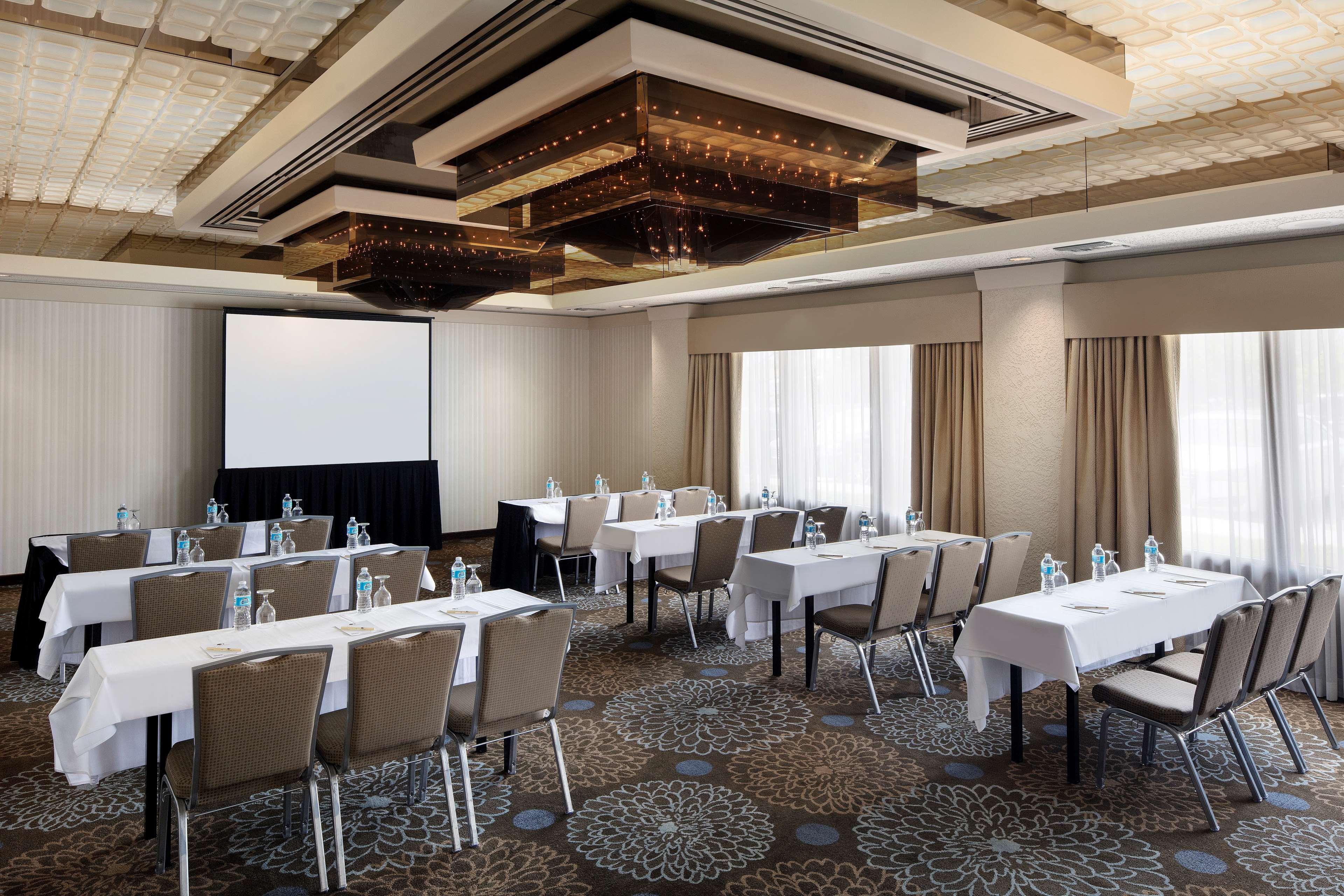Doubletree By Hilton Ontario Airport Hotell Eksteriør bilde