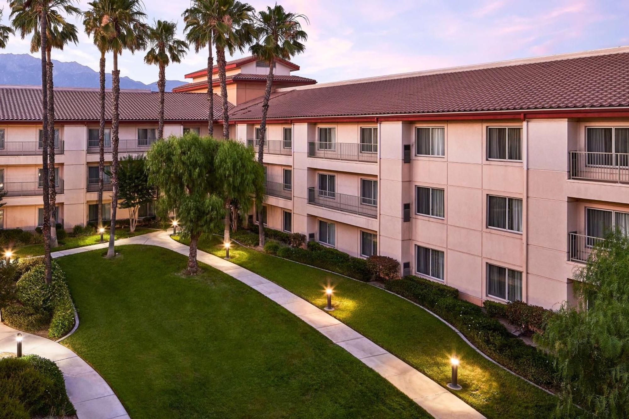 Doubletree By Hilton Ontario Airport Hotell Eksteriør bilde