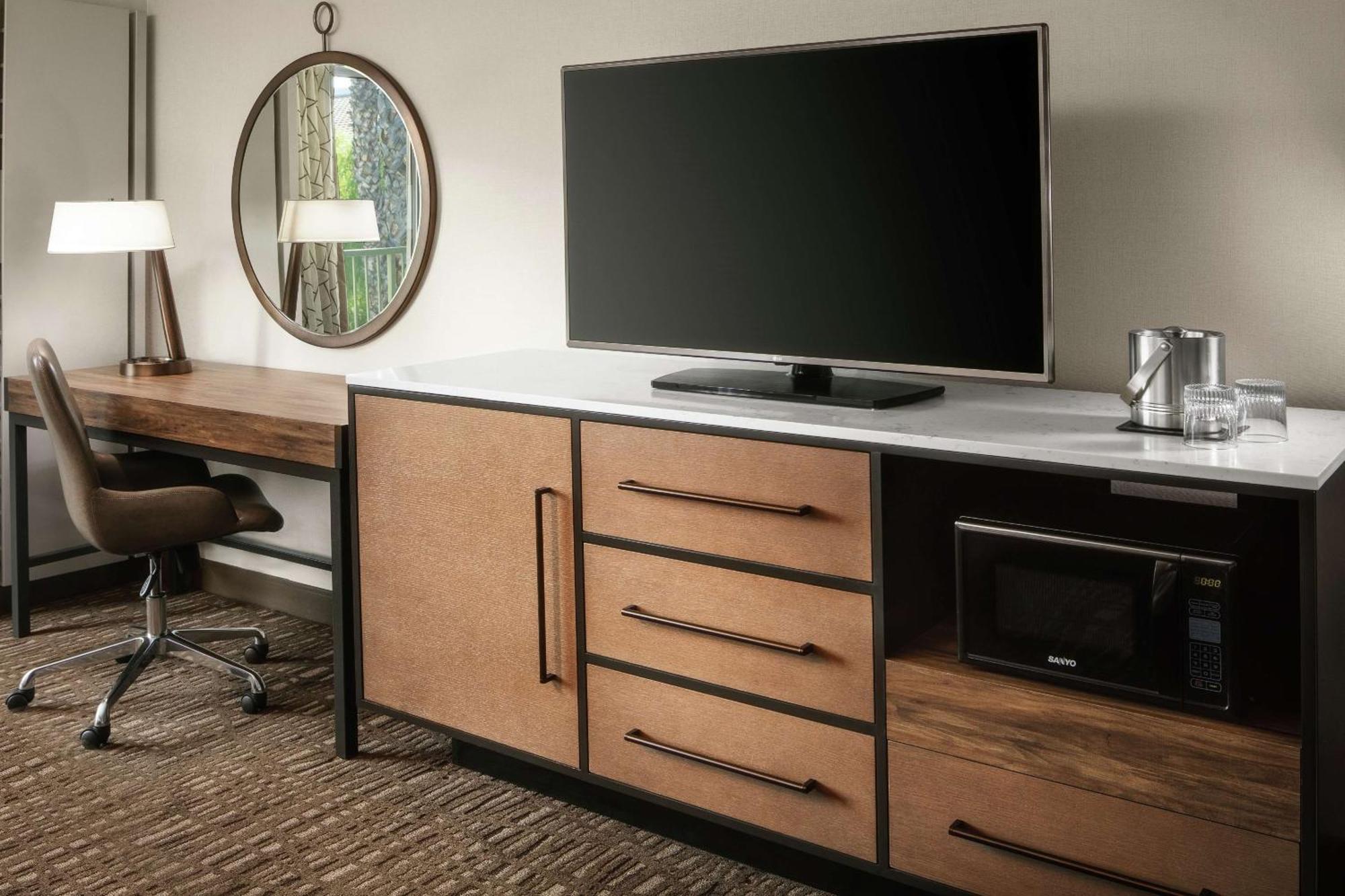 Doubletree By Hilton Ontario Airport Hotell Eksteriør bilde