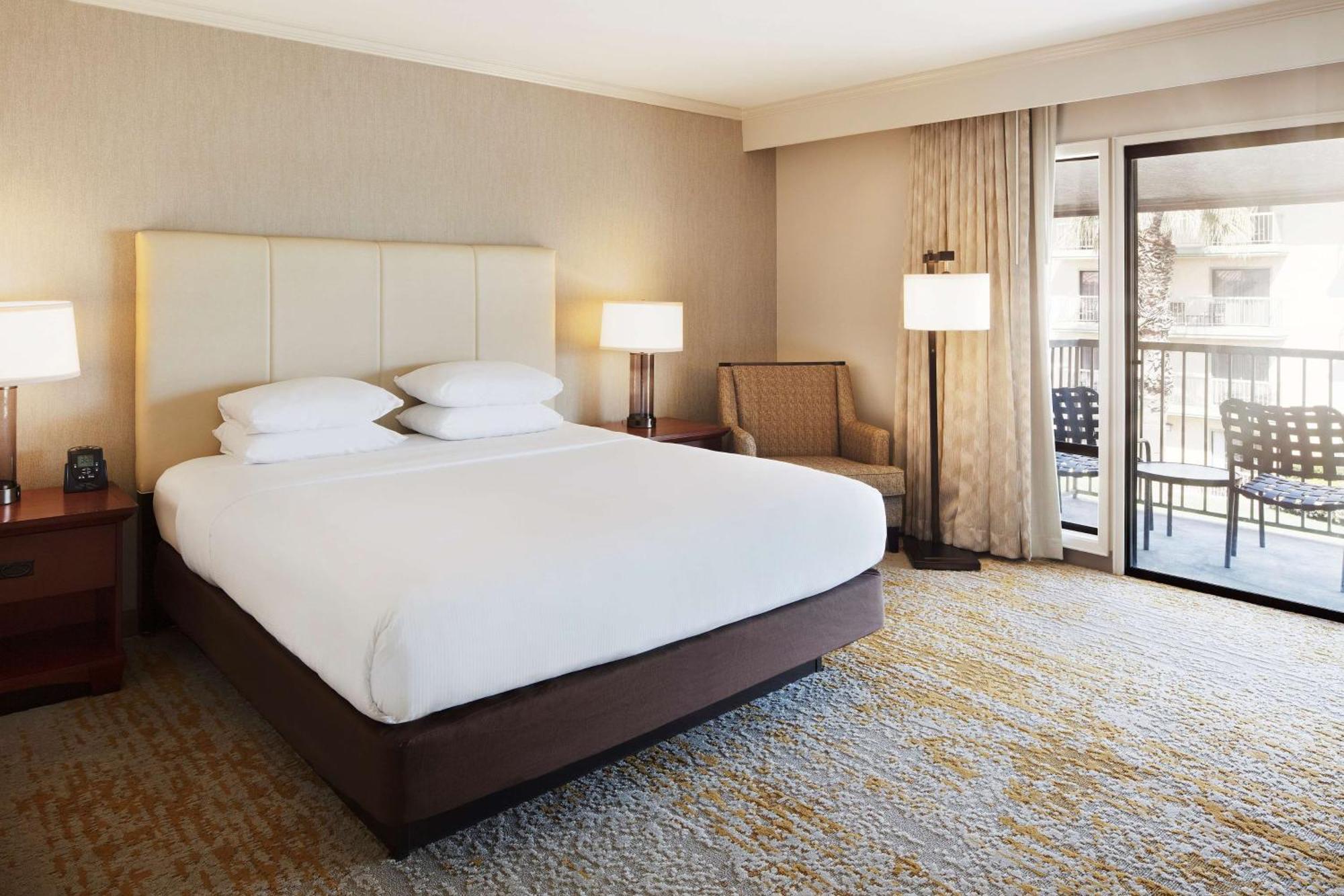 Doubletree By Hilton Ontario Airport Hotell Eksteriør bilde